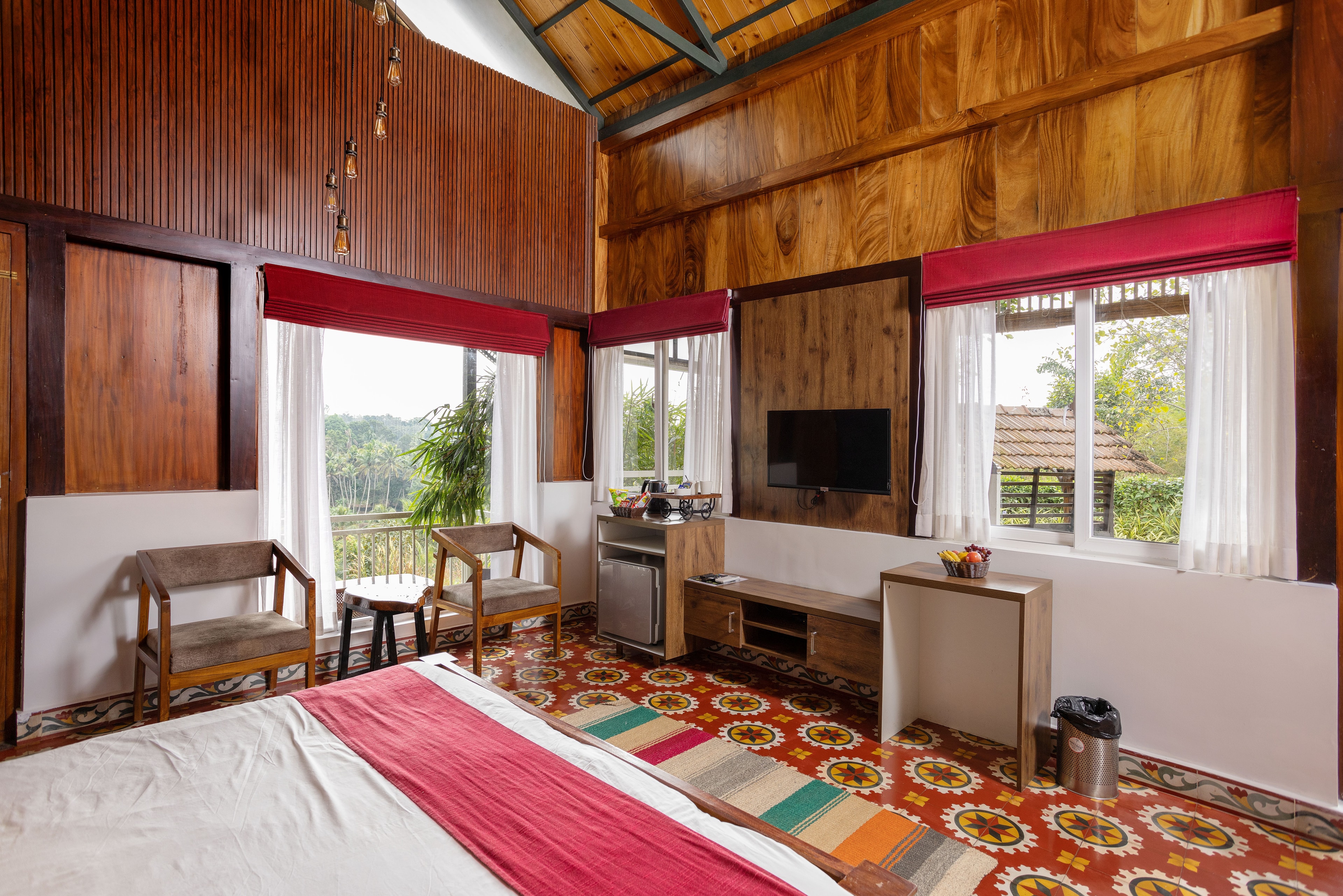 Rooms & Suites